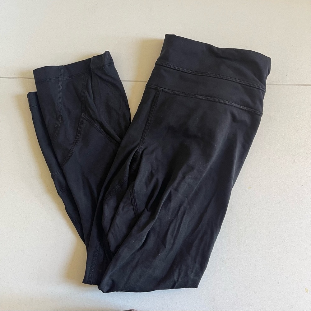 Lululemon leggings cropped size 4